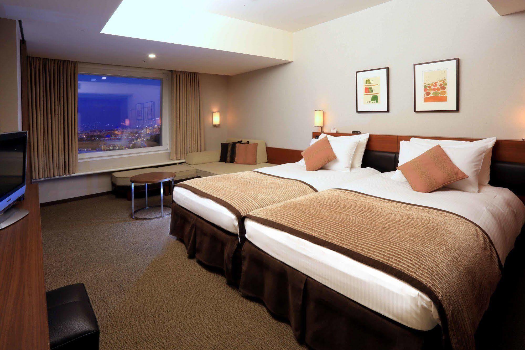 Tokyo Bay Maihama Hotel Чиба Екстериор снимка